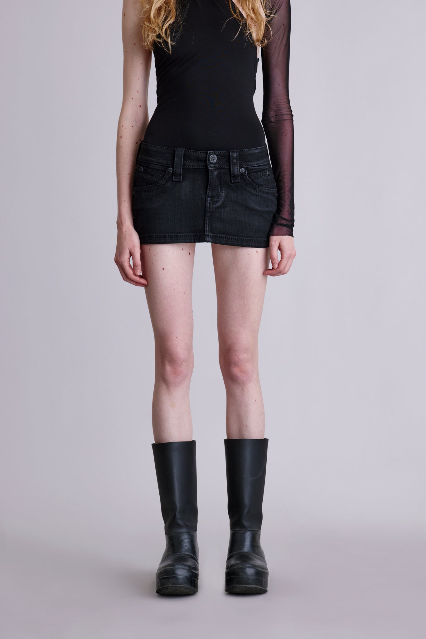 Gwen Super Low-Rise Mini Skirt - Rock Revival®