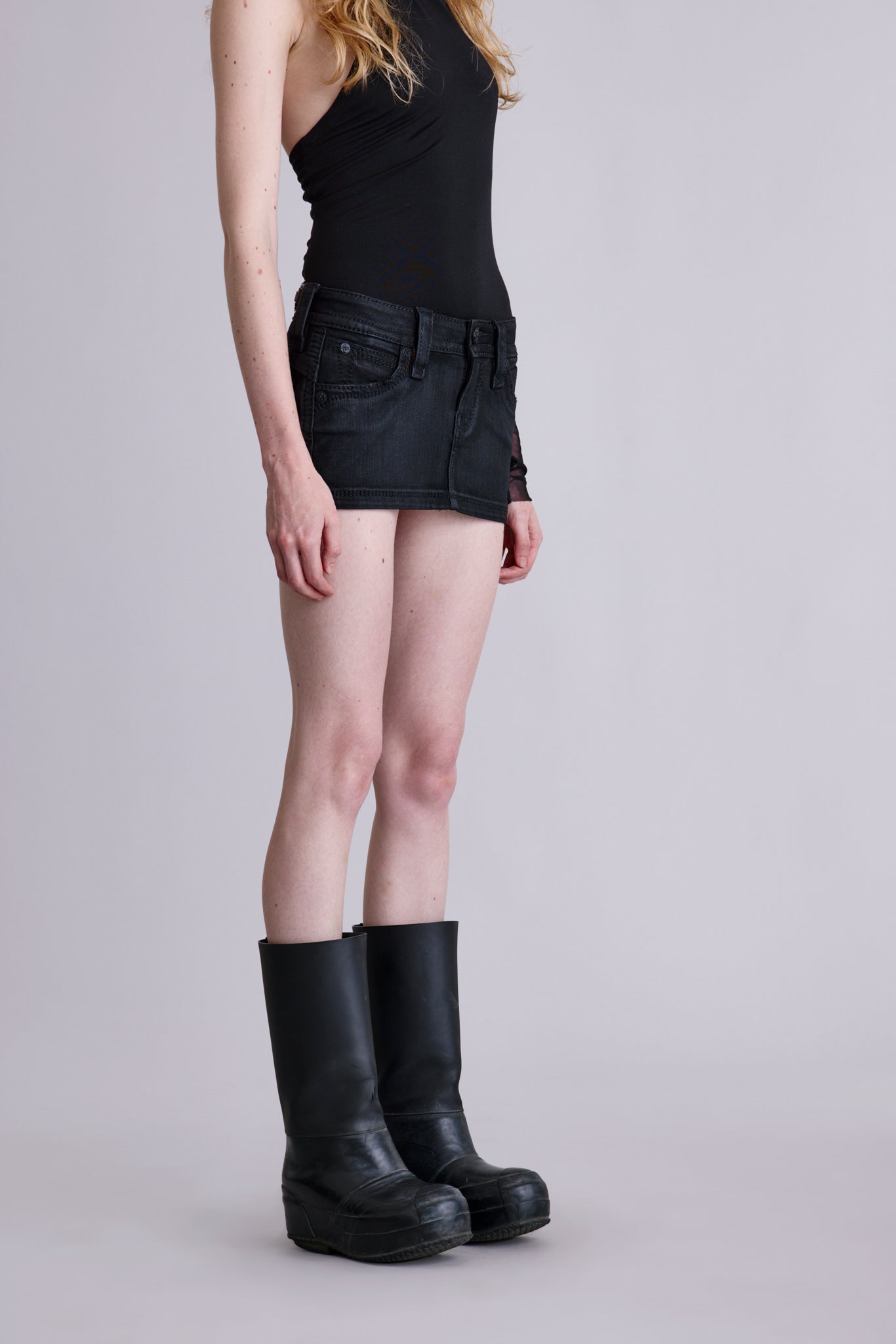 Gwen Super Low-Rise Mini Skirt - Rock Revival®