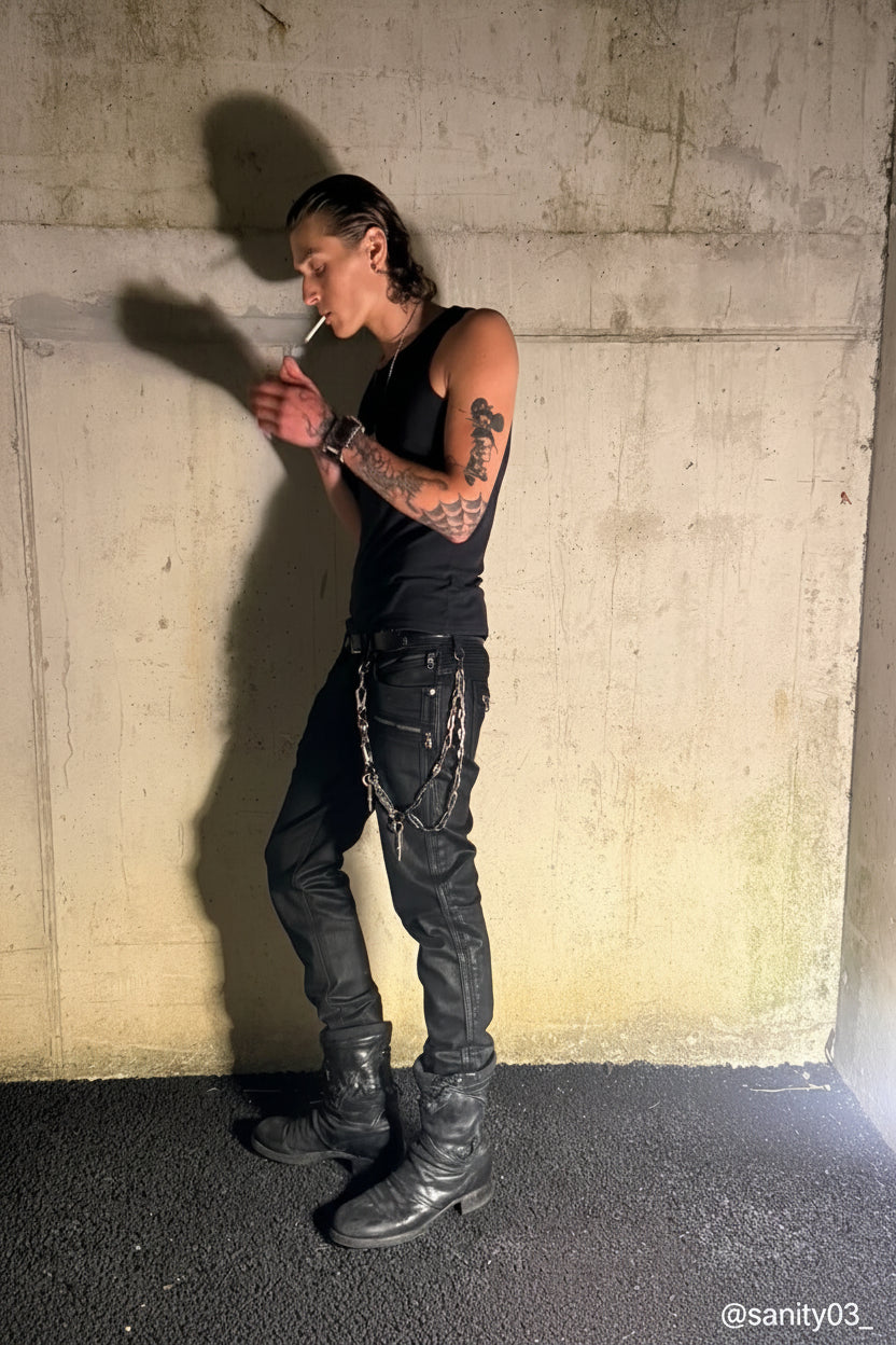 Camille skinny motero de tiro bajo en negro revestido
