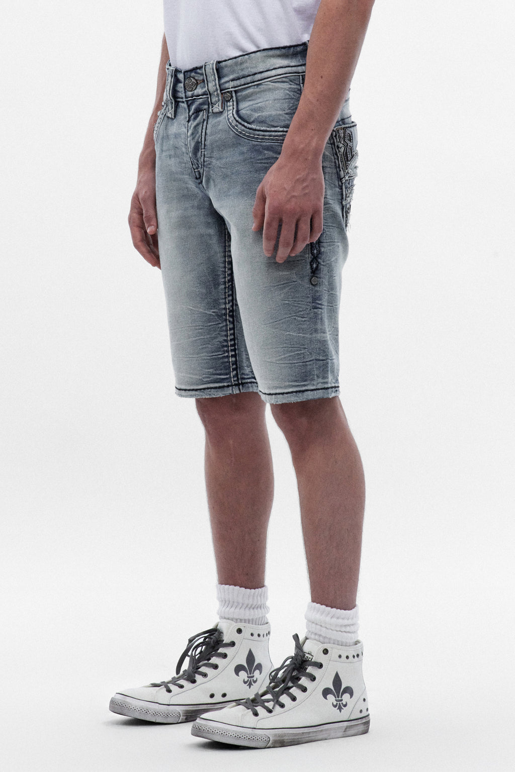 Pantalones cortos de mezclilla Aire (H202) en azul medio (6/30/26-DESC+IMG)