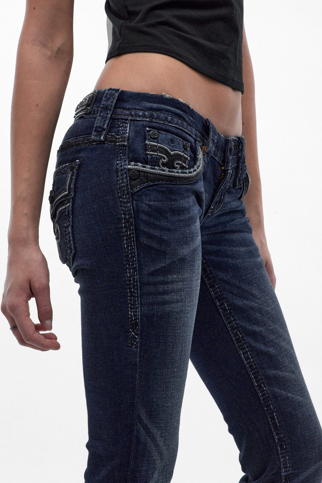 Andorra Low-Rise Bootcut Jeans in Dark Blue