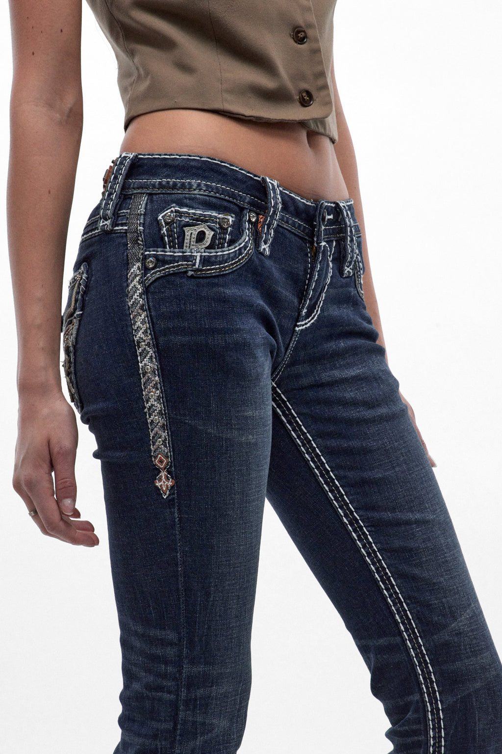 Annalyn Low-Rise Bootcut Jeans in Dark Blue