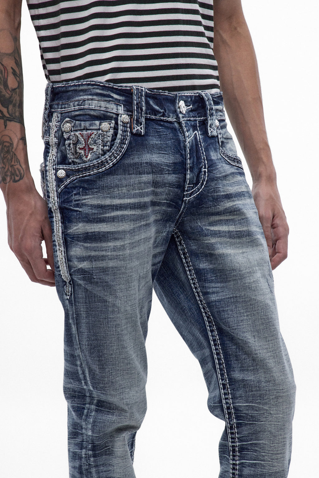 Benjey Straight Jeans in Medium Blue