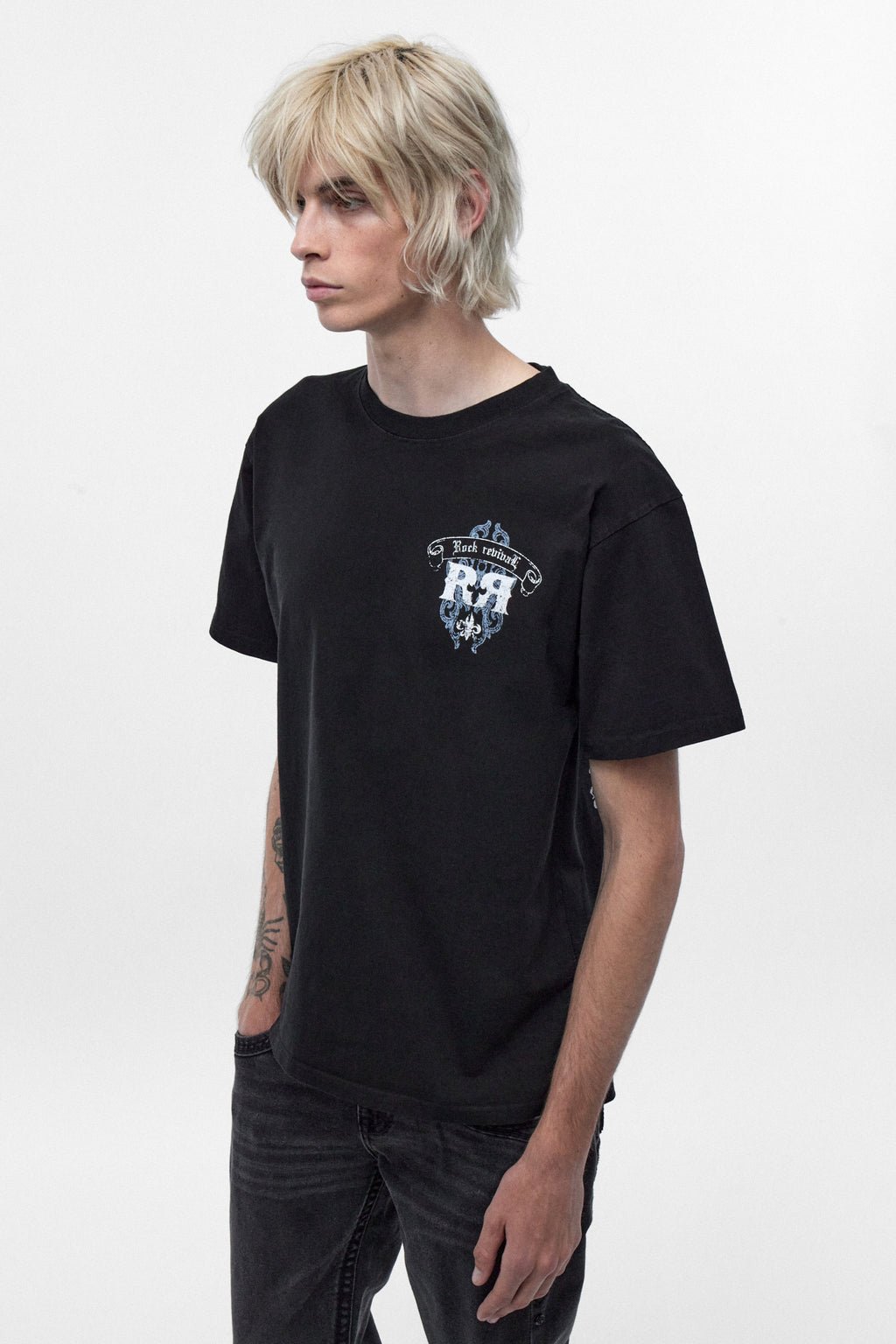 Cross Forme Tee in Black Dust/Pink/Blue