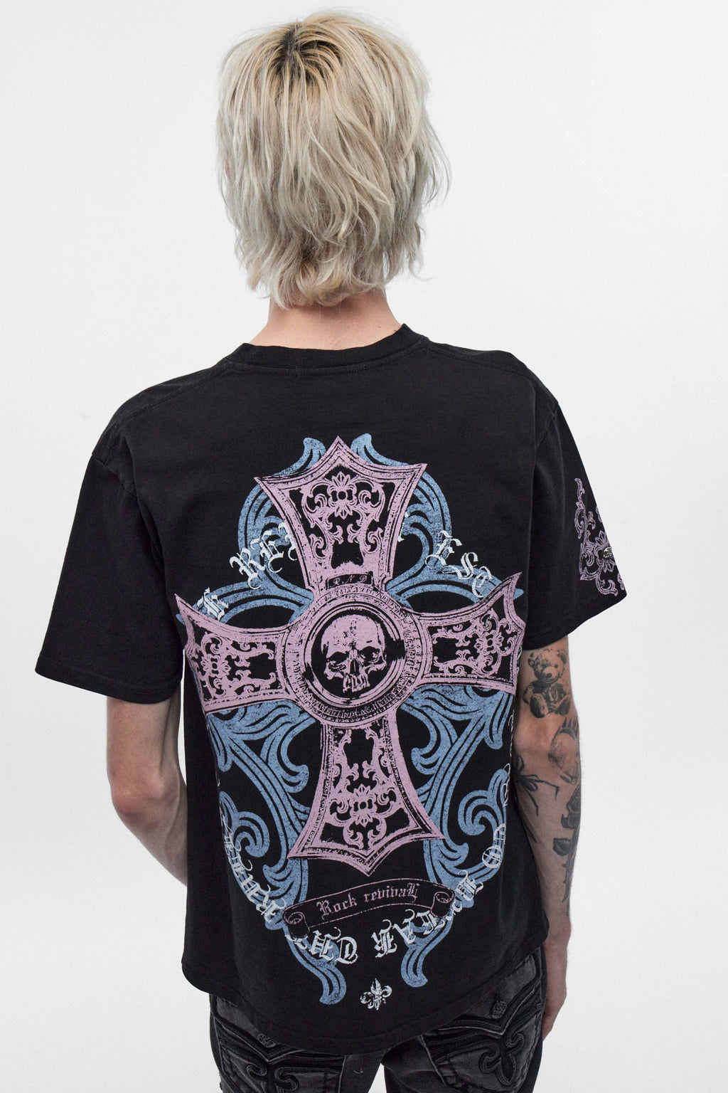 Cross Forme Tee in Black Dust/Pink/Blue