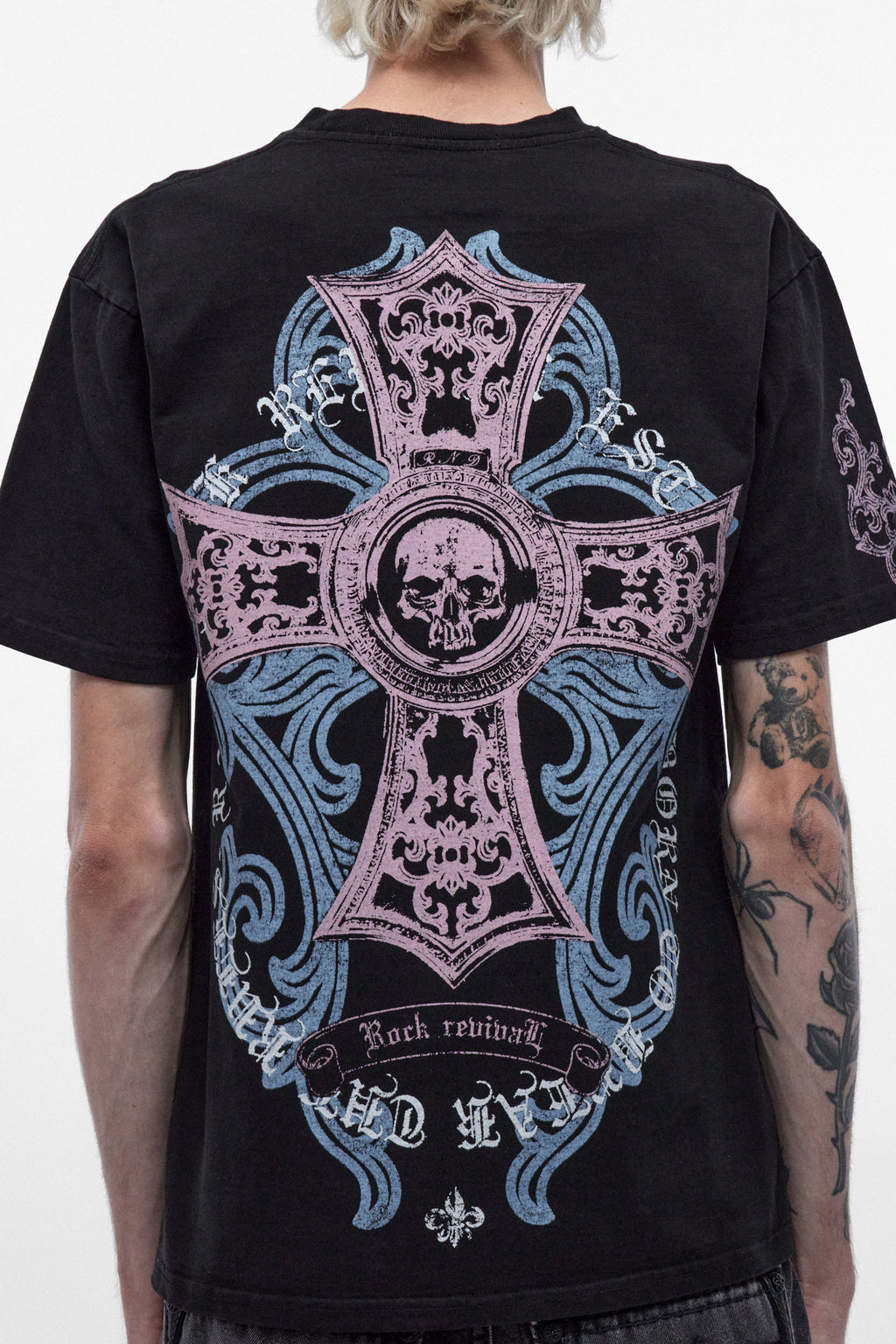 Cross Forme Tee in Black Dust/Pink/Blue