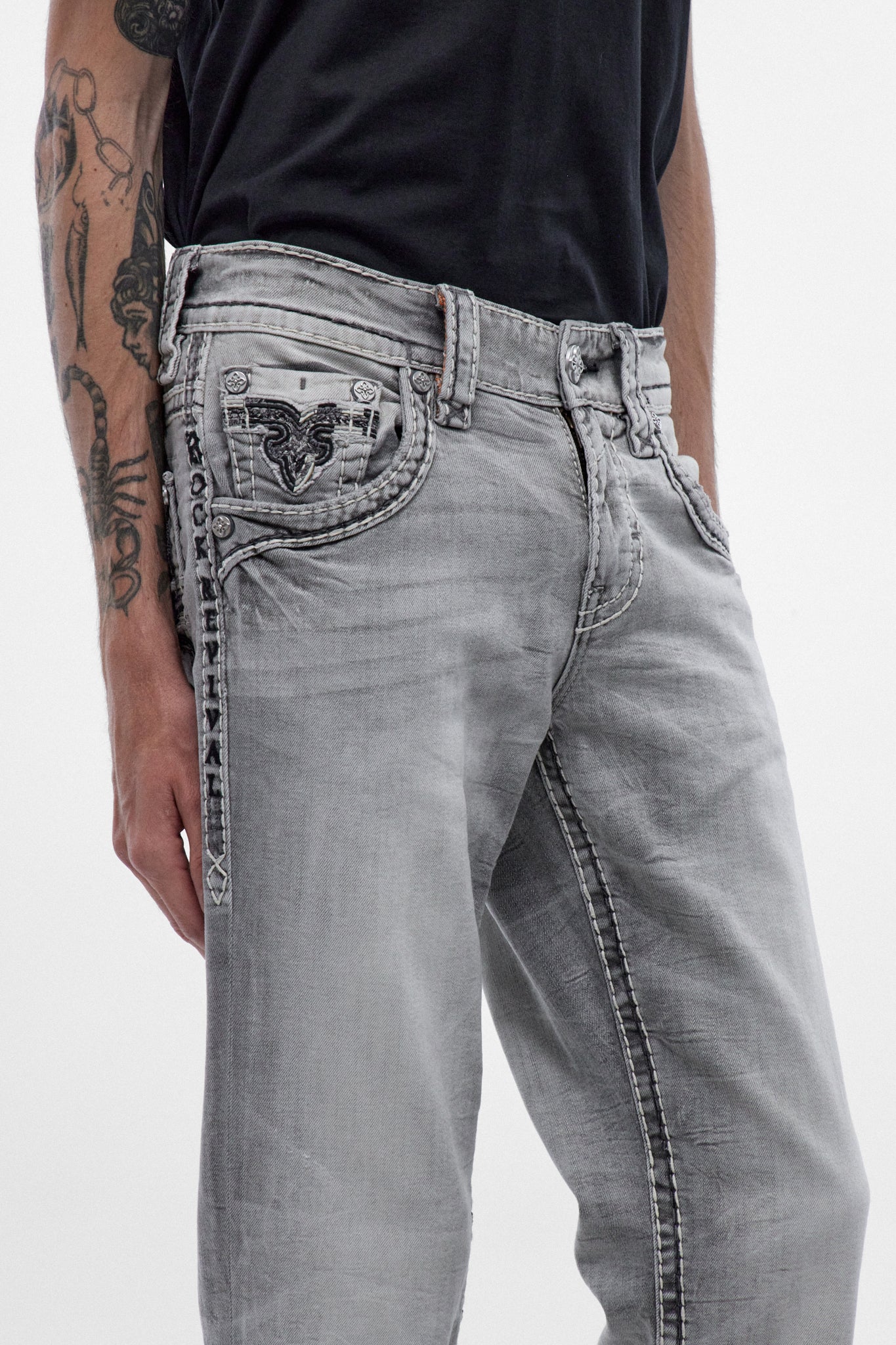 Eisen Straight Jeans in Light Gray