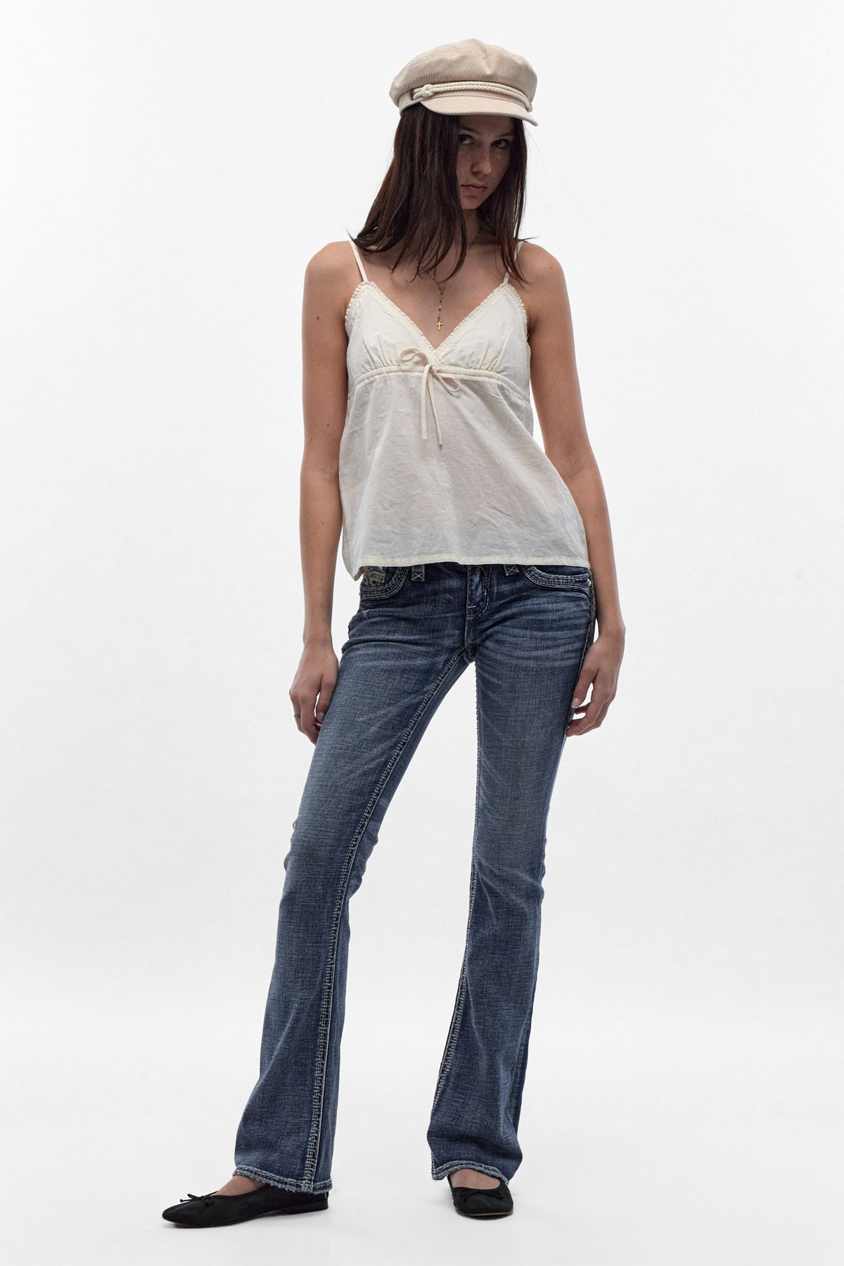 Elora Low-Rise Bootcut in Medium Wash