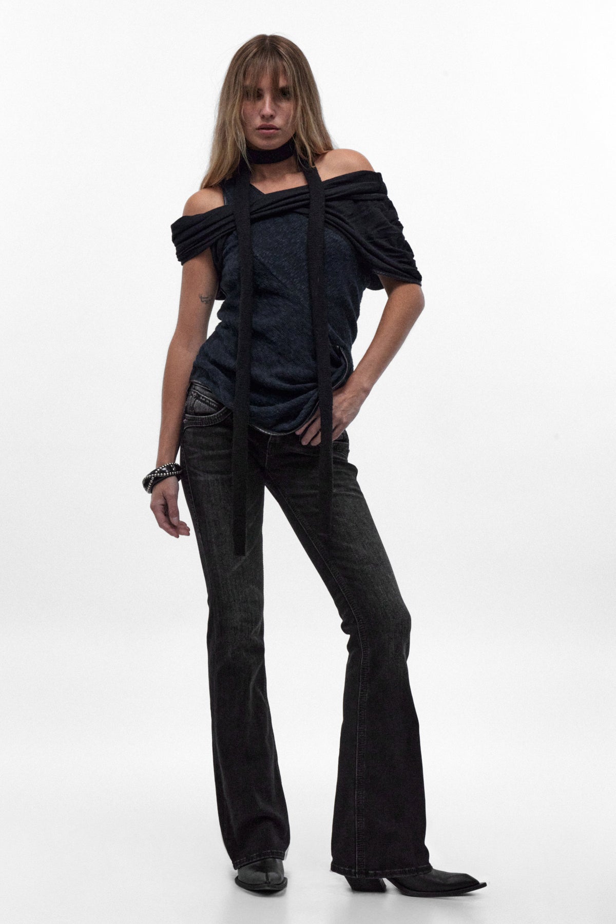 Gwen Super Low-Rise Bootcut Jeans in Black