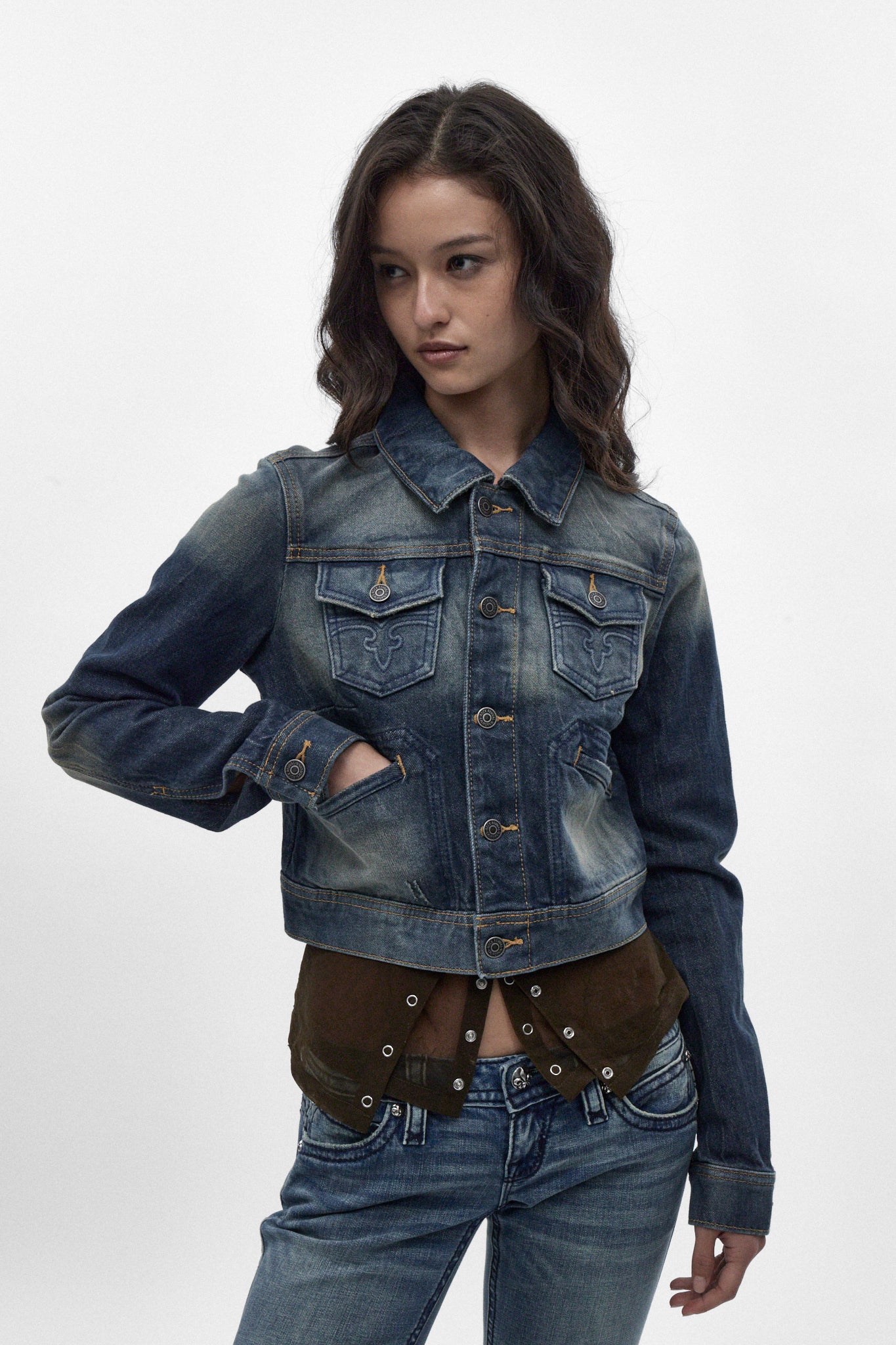 Gwen Cropped Fitted Denim Jacket in Desert Sand - Rock Revival®