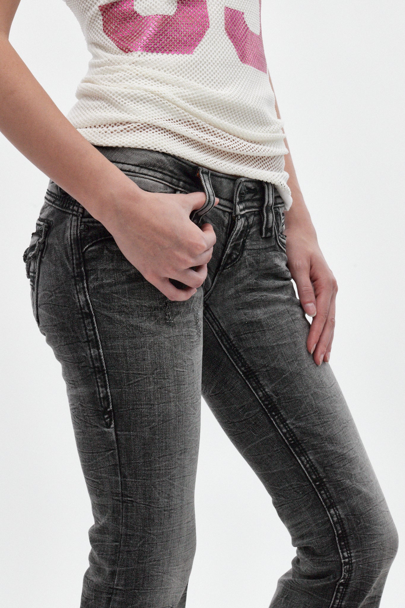 Gwen Super Low-Rise Bootcut in Black Dusk Fade - Rock Revival®