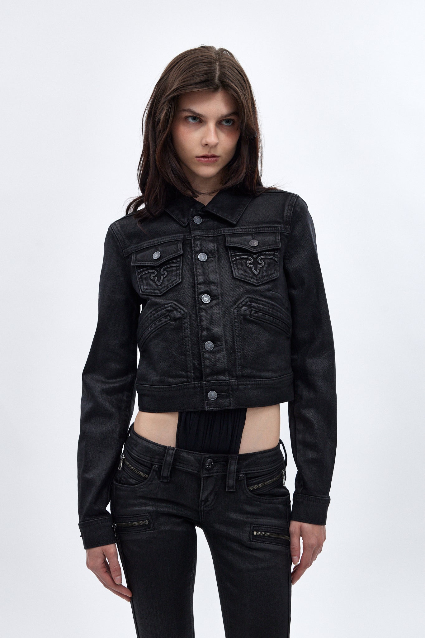 Gwen Cropped Fitted Denim Jacket in Black Coated - Rock Revival®