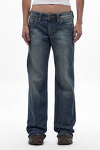 Isa Low-Rise Relaxed Straight Jeans in Vintage Blue