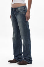 Isa Low-Rise Relaxed Straight Jeans in Vintage Blue