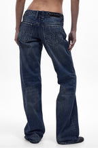 Isa Low-Rise Relaxed Straight Jeans in Medium Blue
