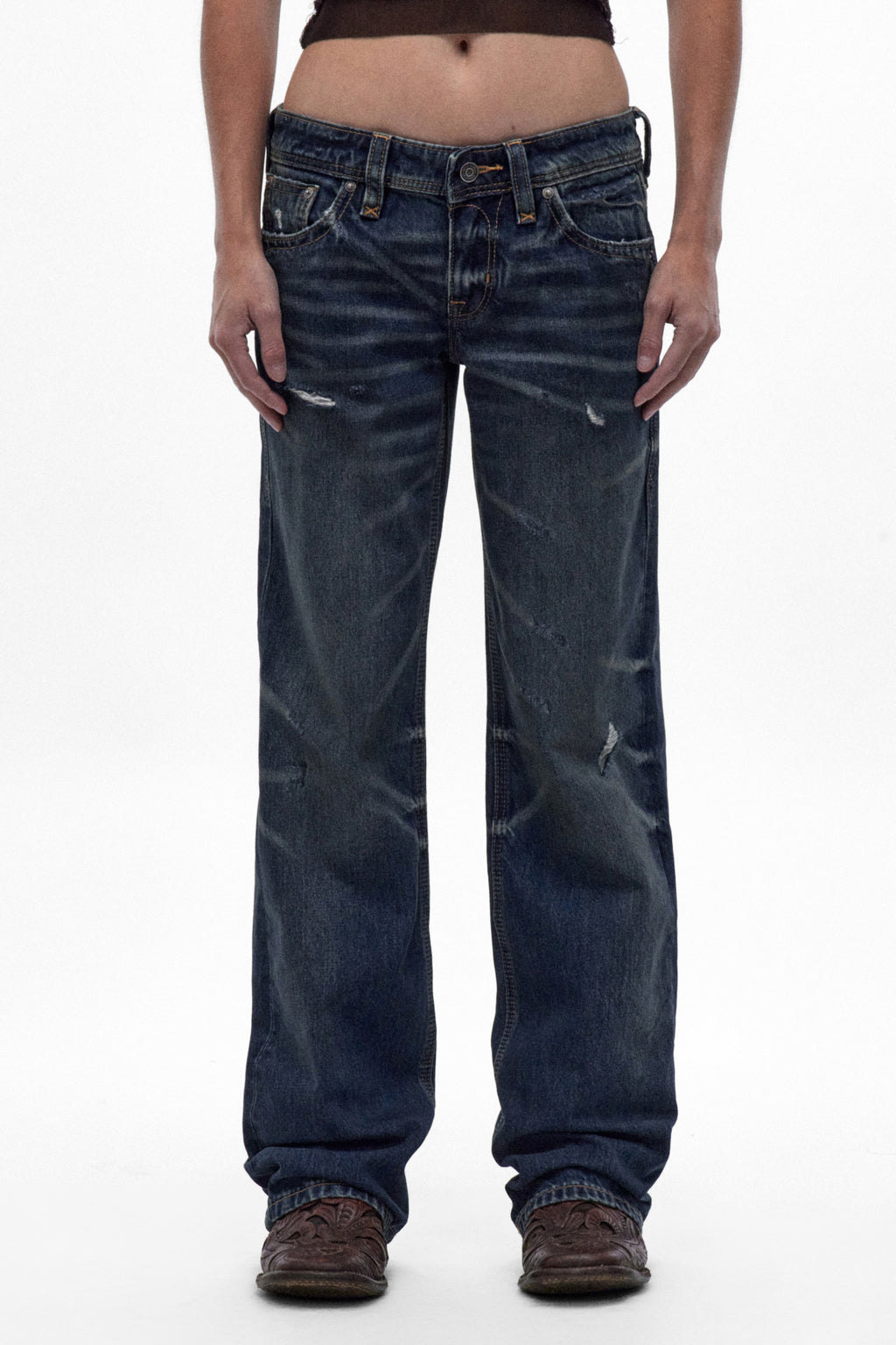 Isa Low-Rise Relaxed Straight Jeans in Dark Vintage Blue