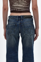 Isa Low-Rise Relaxed Straight Jeans in Medium Blue