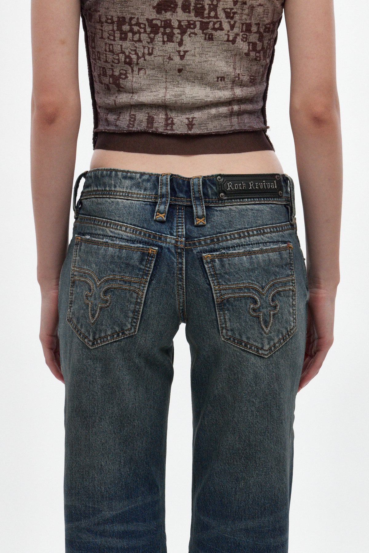 Isa Low-Rise Relaxed Straight Jeans in Dark Vintage Blue