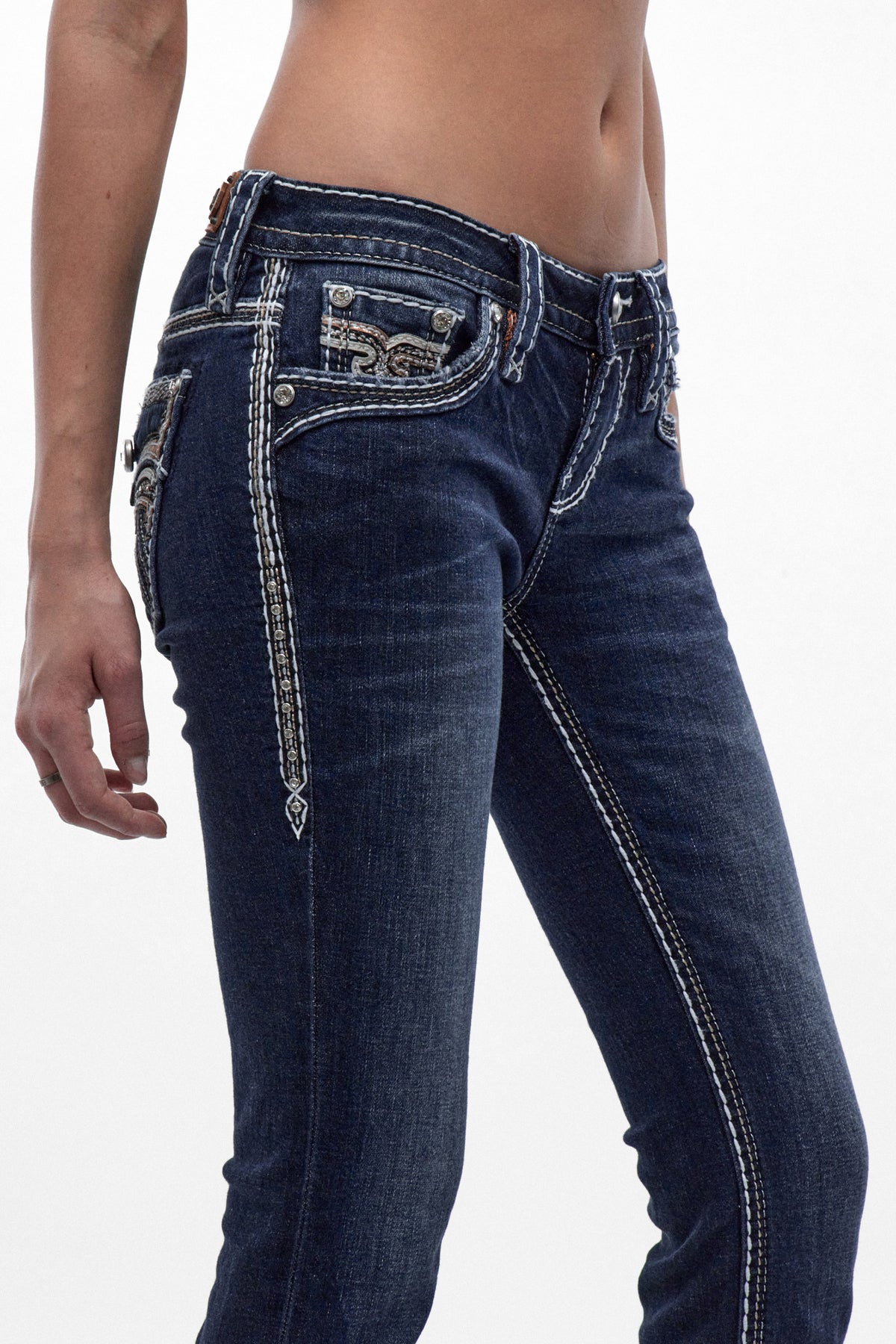 Izael Low-Rise Bootcut Jeans in Dark Blue
