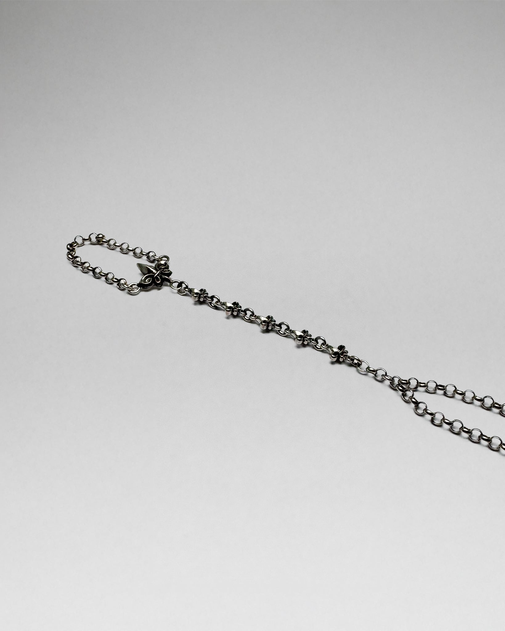 Rock Revival Signature Fluer-de-Lis Hand Chain