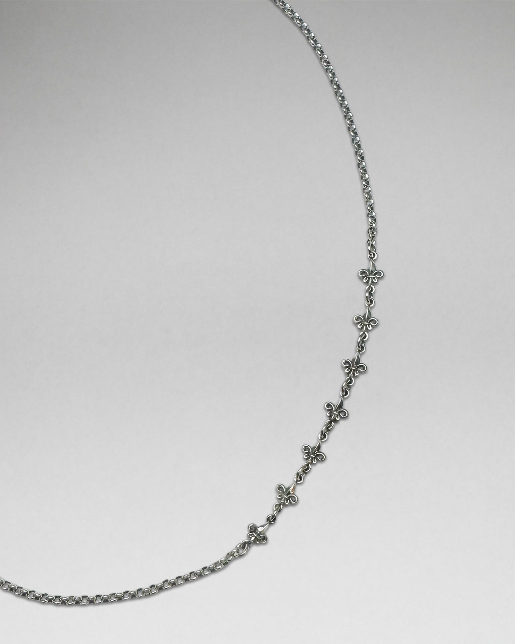 Fleur De Lis Cross Necklace (2/28/26-DES+IMGS+UPCS) - Rock Revival®
