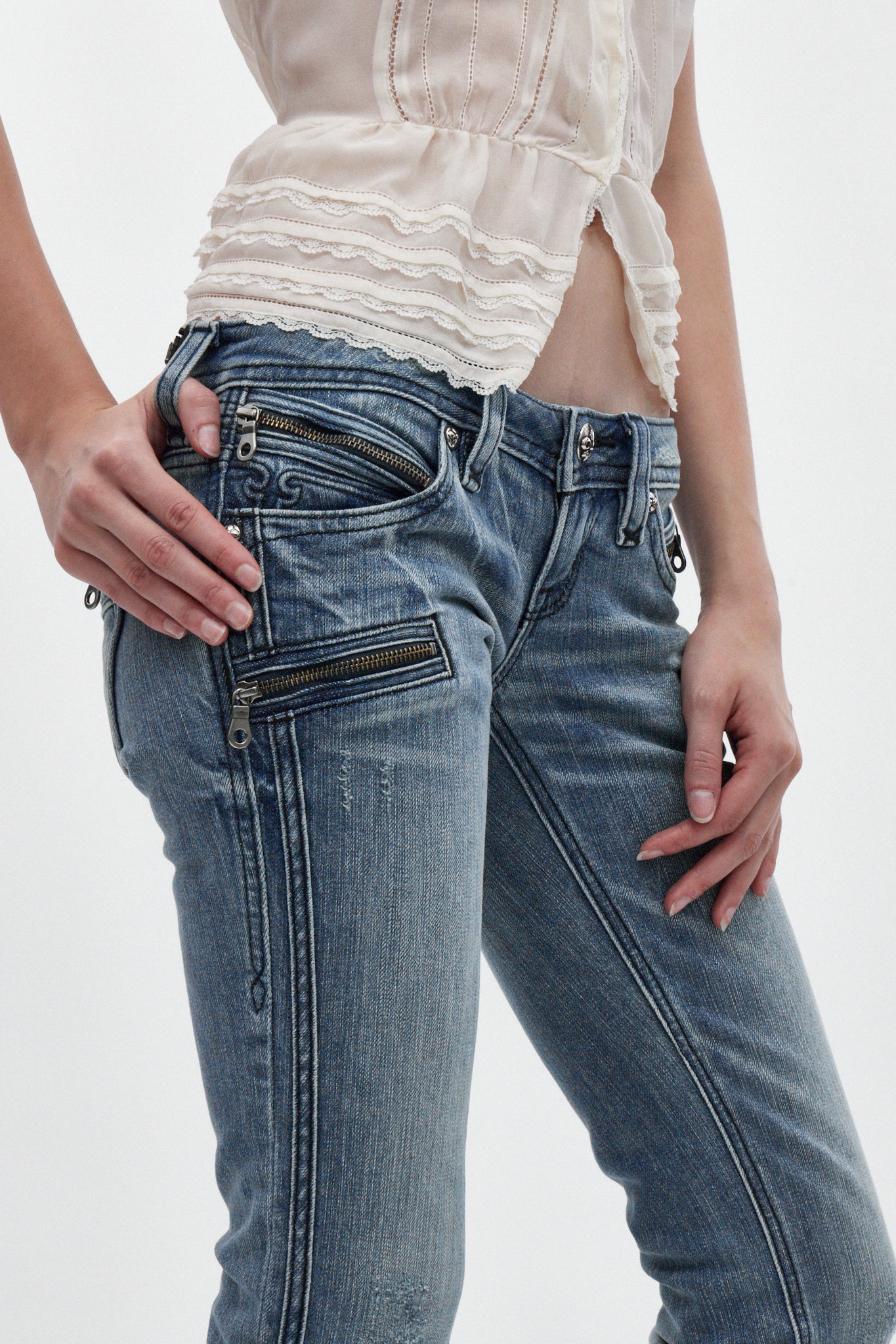 Kamil Super Low-Rise Bootcut in Medium Blue - Rock Revival®