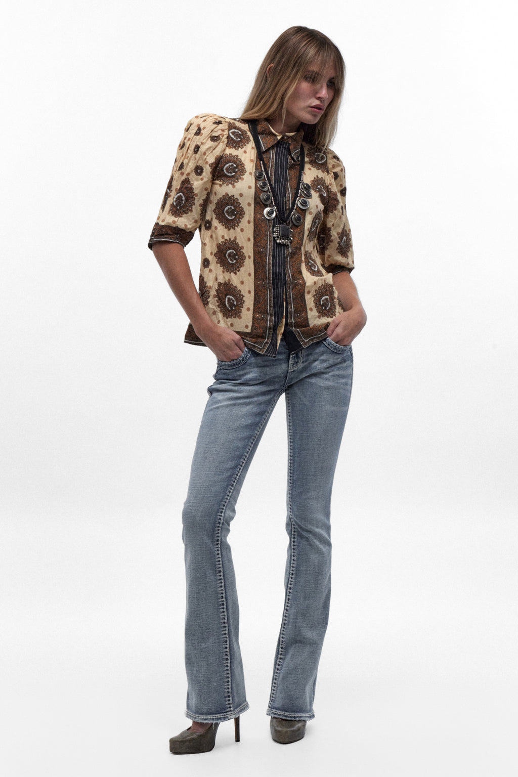 Lesia Low-Rise Bootcut Jeans in Light Blue