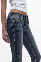 Liv Low-Rise Bootcut in Medium Wash