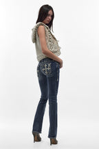 Liv Low-Rise Bootcut in Medium Wash
