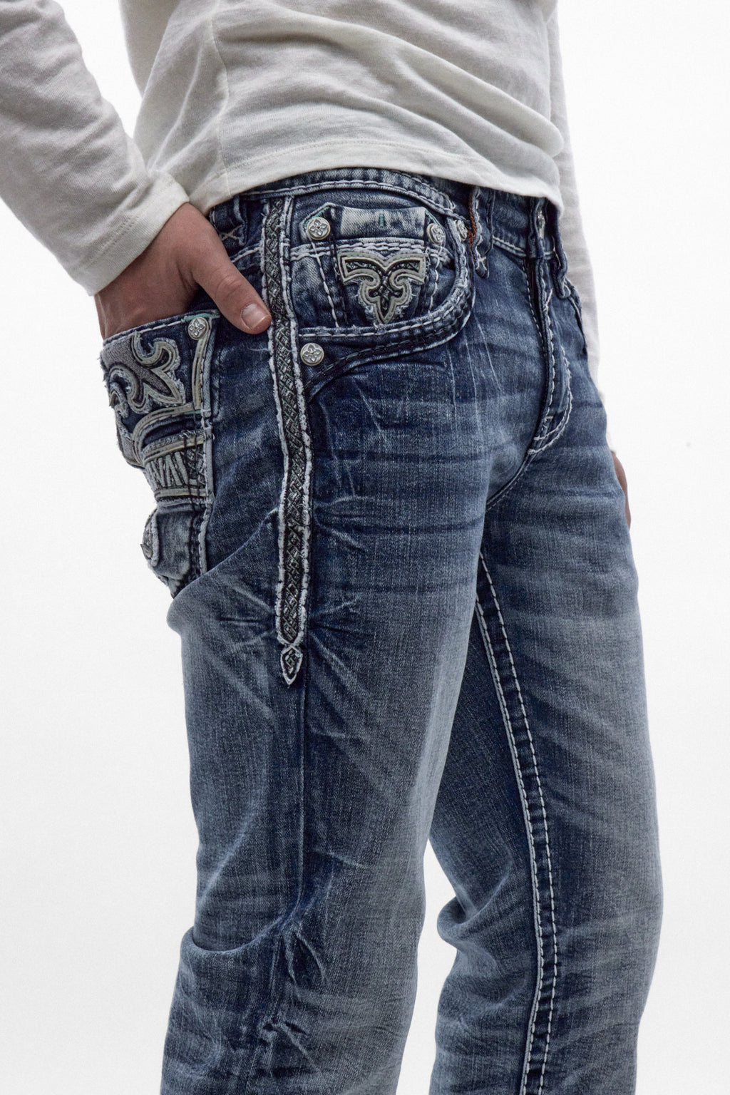 Milo Straight Jeans in Medium Blue