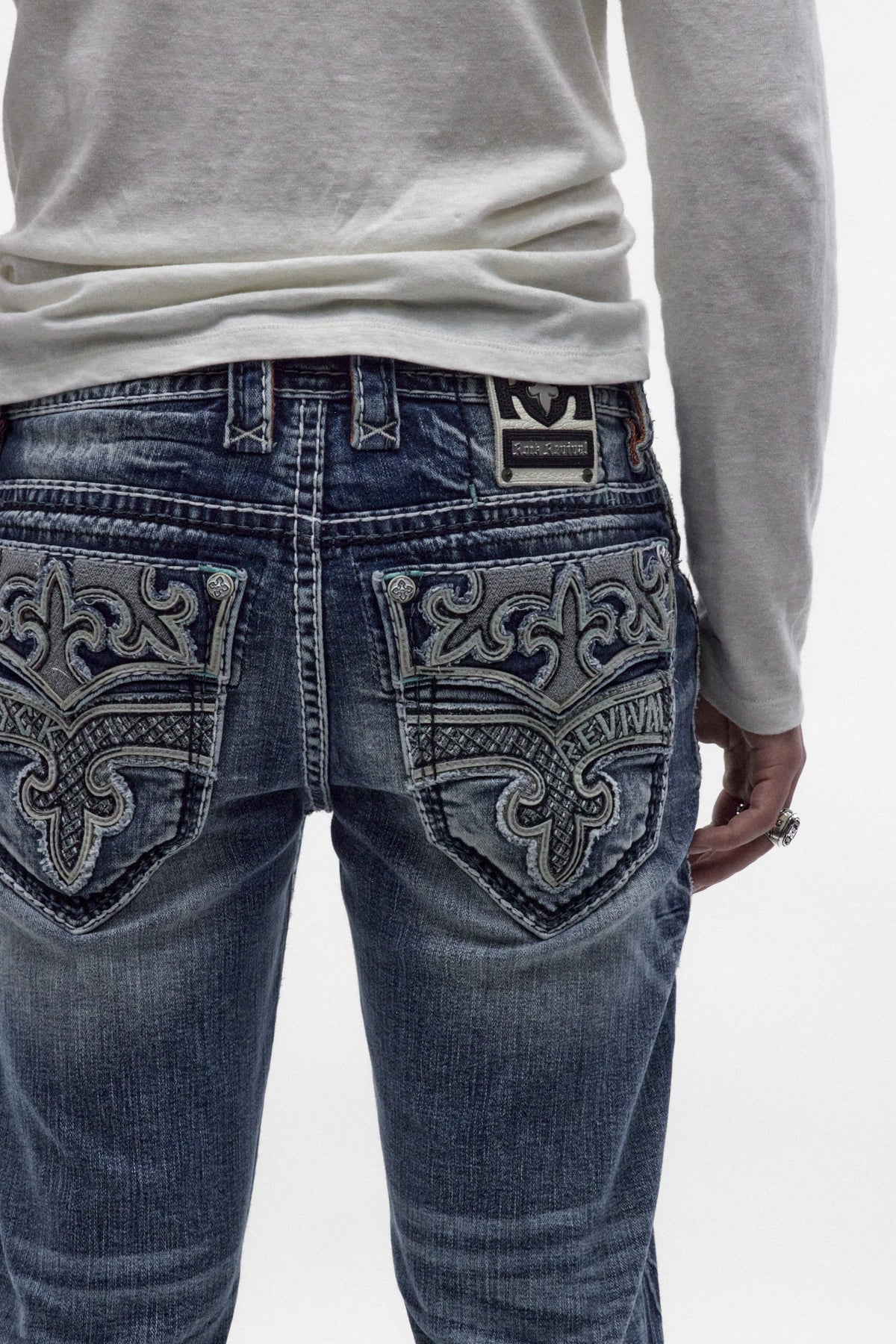 Milo Straight Jeans in Medium Blue