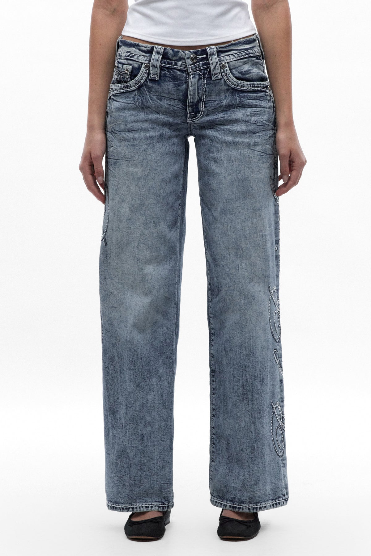 Nadelle Low-Rise Relaxed Baggy Boyfriend Jeans in Light Blue