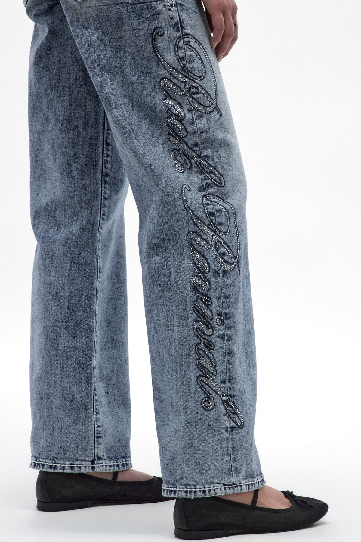 Nadelle Low-Rise Relaxed Baggy Boyfriend Jeans in Light Blue