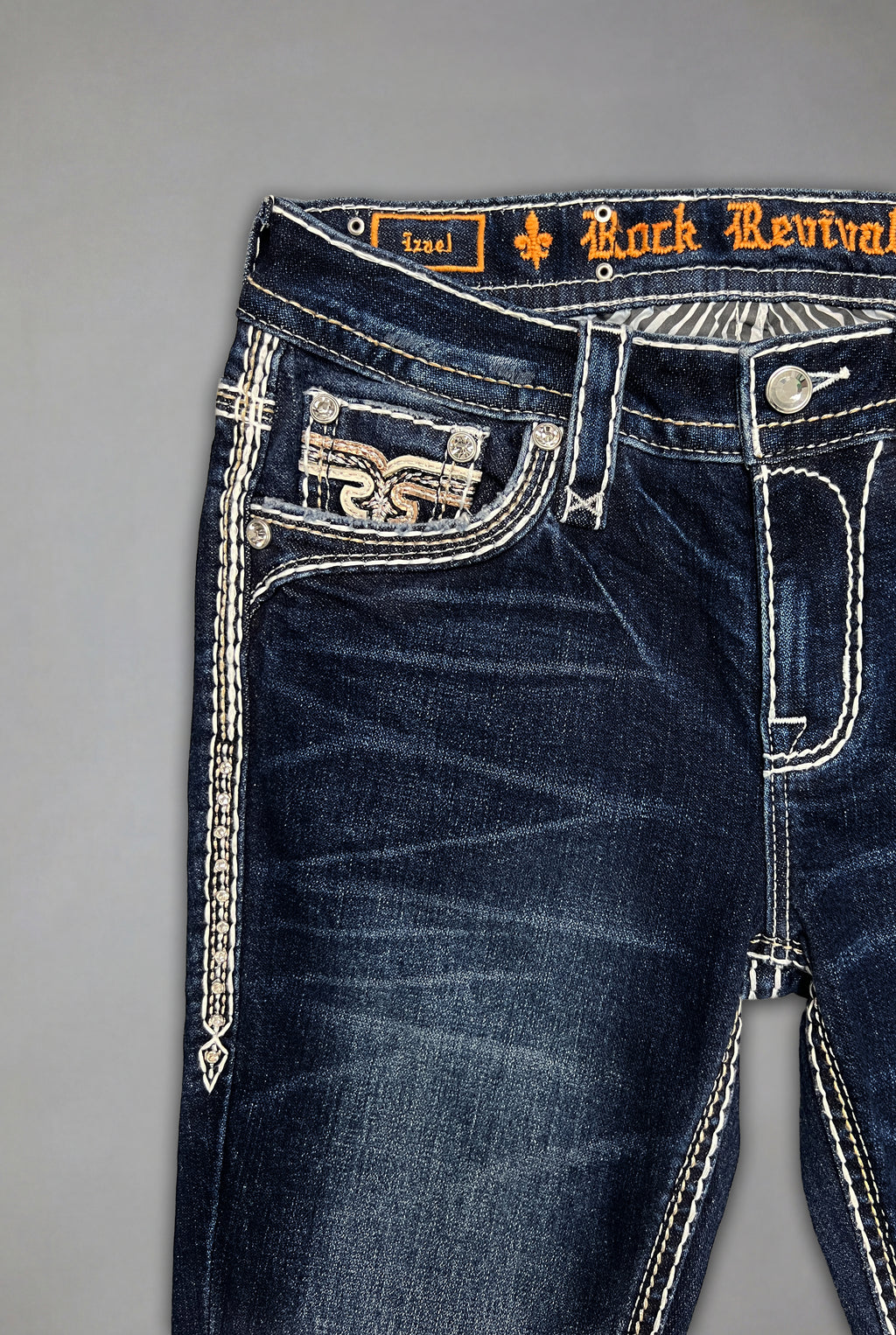 Izael Low-Rise Bootcut Jeans in Dark Blue