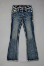 Aya Low-Rise Bootcut in Medium Wash