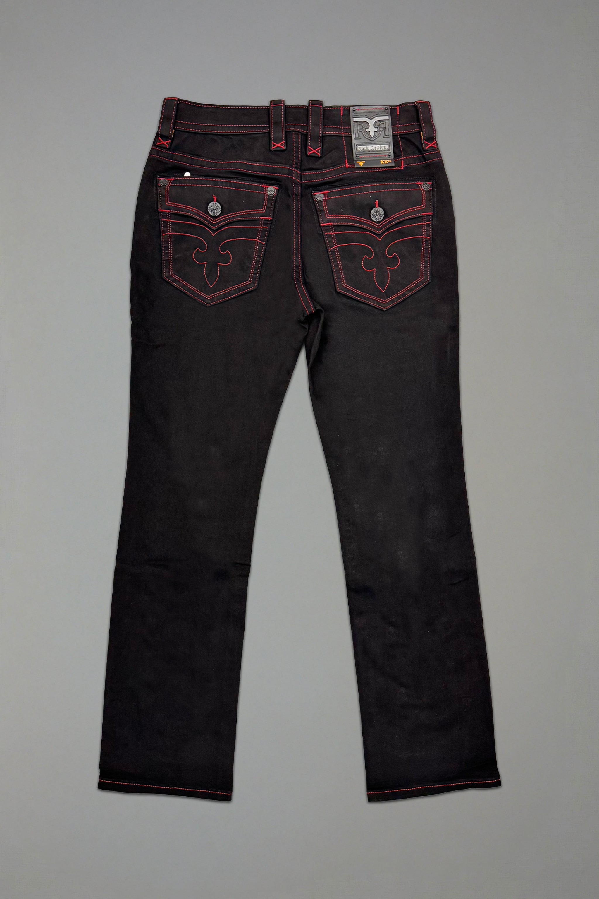 Clark Relaxed Straight in Black/Red
