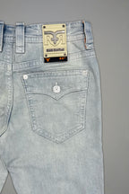 Clark Relaxed Straight in Super Light Wash