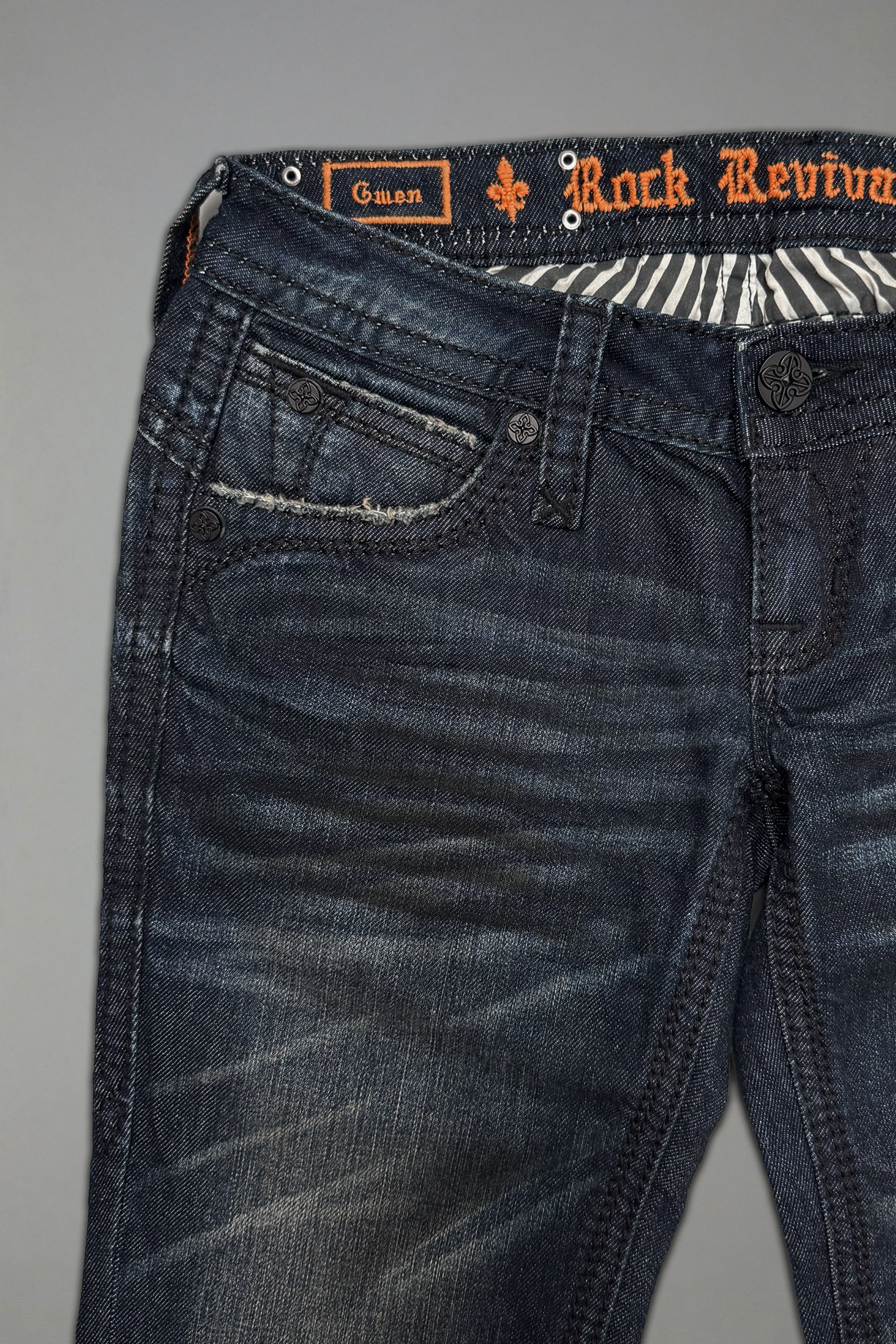 Gwen Super Low-Rise Bootcut Jeans in Perfect Wash - Rock Revival®