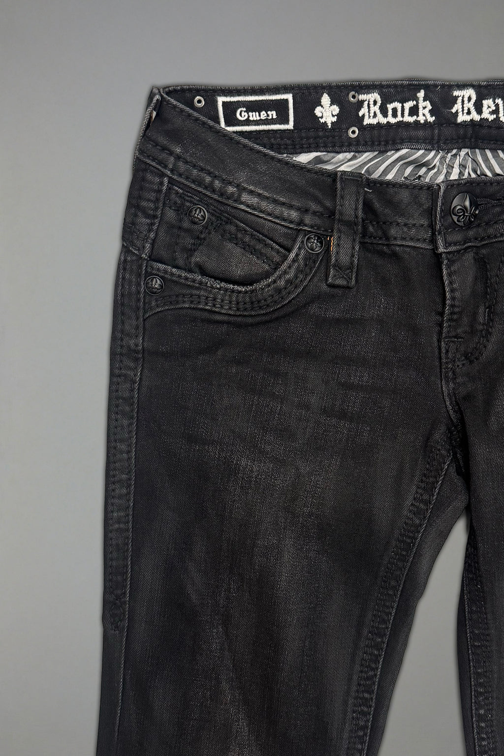 Gwen Super Low-Rise Bootcut in Black Fade Coated - Rock Revival®