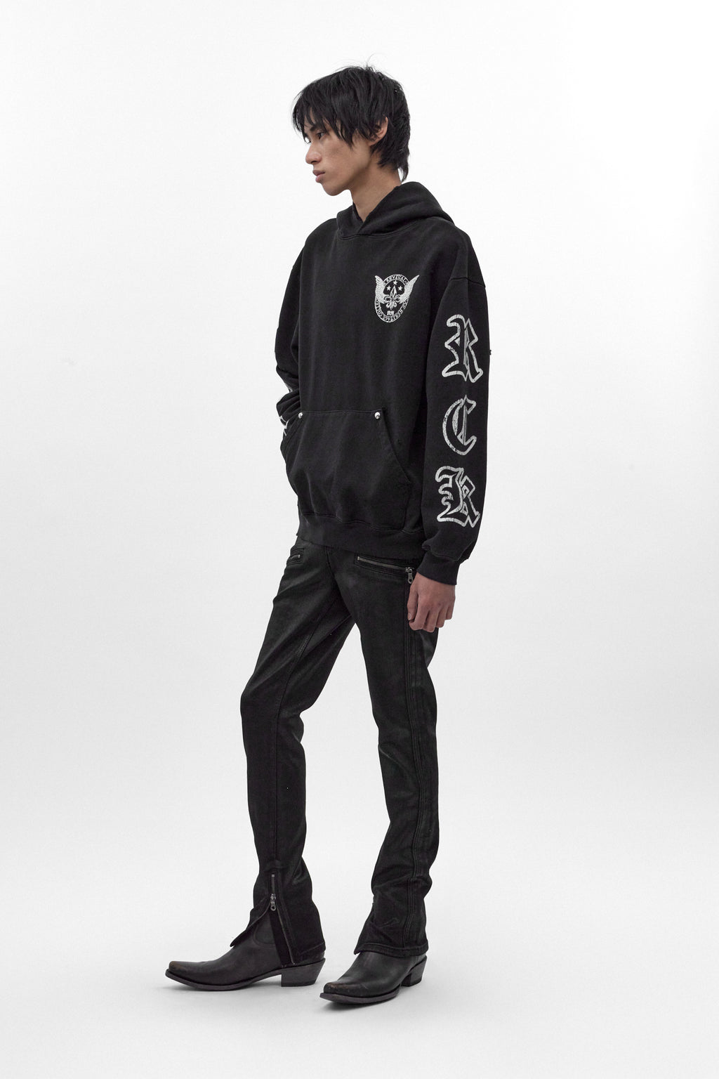 RRH10220 BLACK - Hoodie in Black (5/30/26-DESC+IMG+MSRP) - Rock Revival®