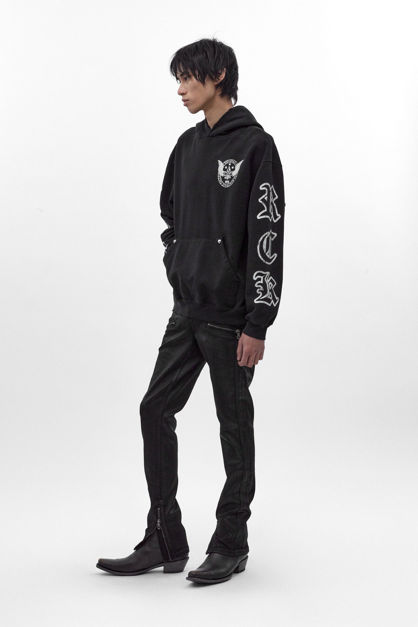 RRH10220 BLACK - Hoodie in Black (5/30/26-DESC+IMG+MSRP) - Rock Revival®