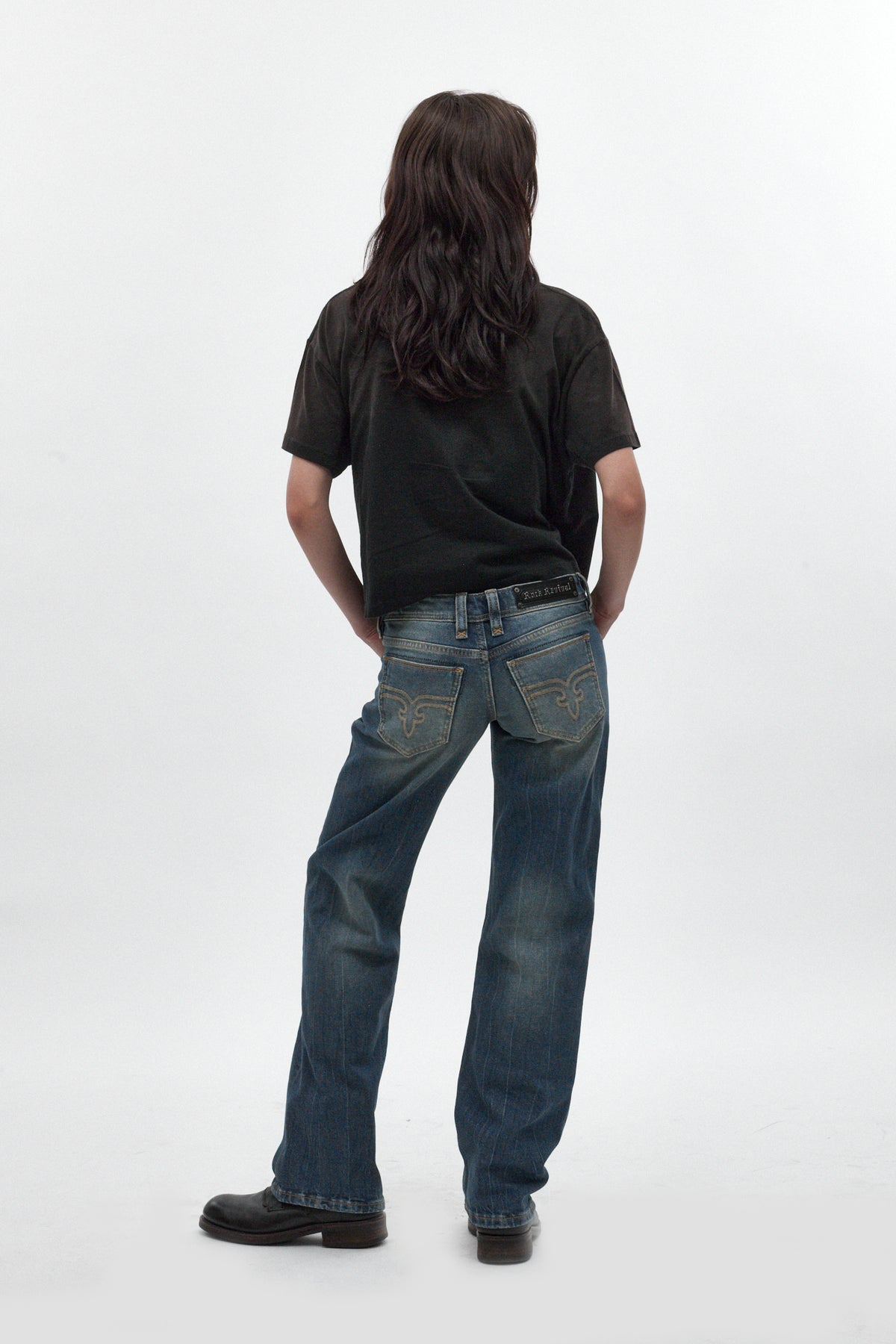 Isa Low-Rise Relaxed Straight Jeans in Vintage Blue
