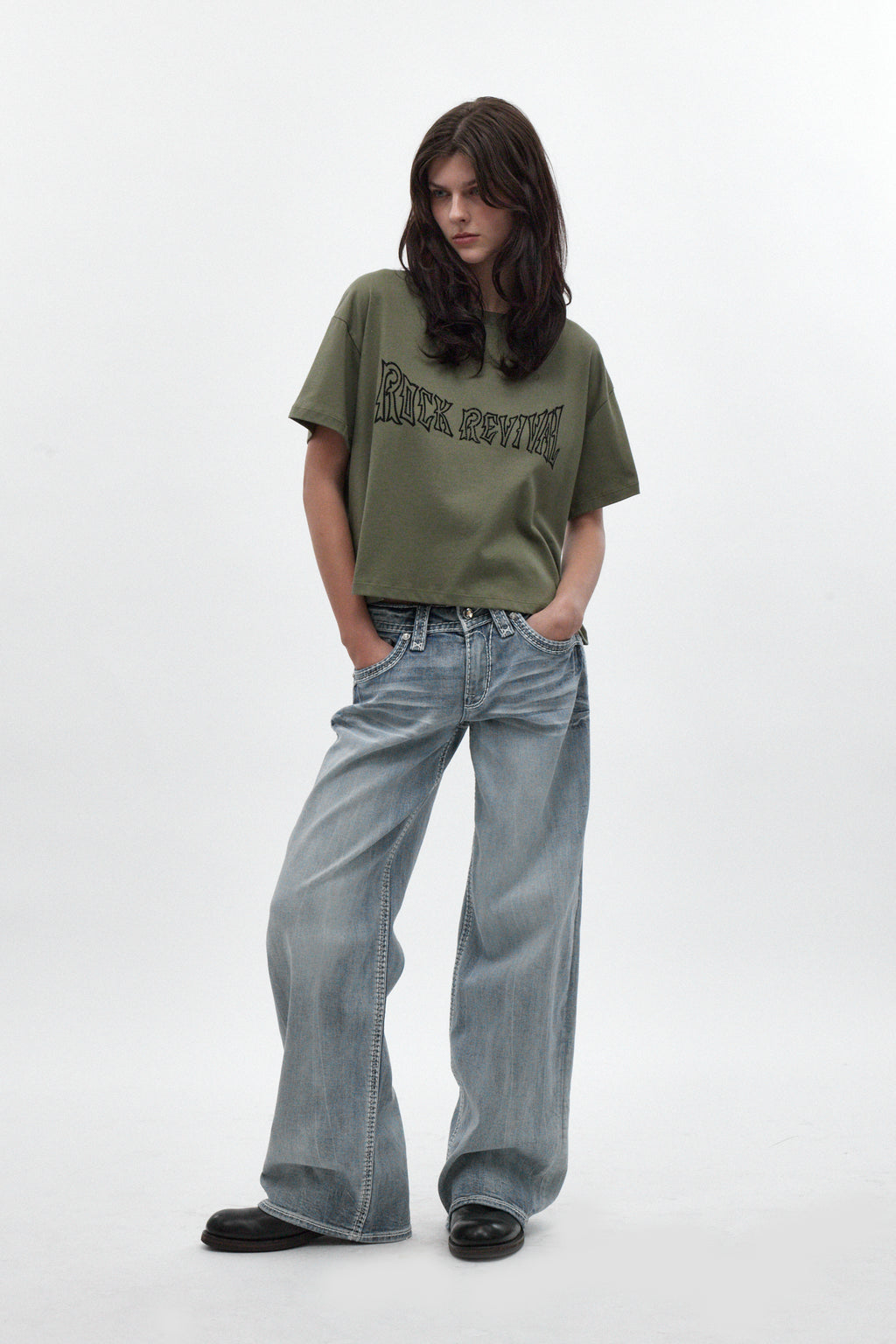 Winged Graphic Boxy Tee in Olive - Rock Revival®