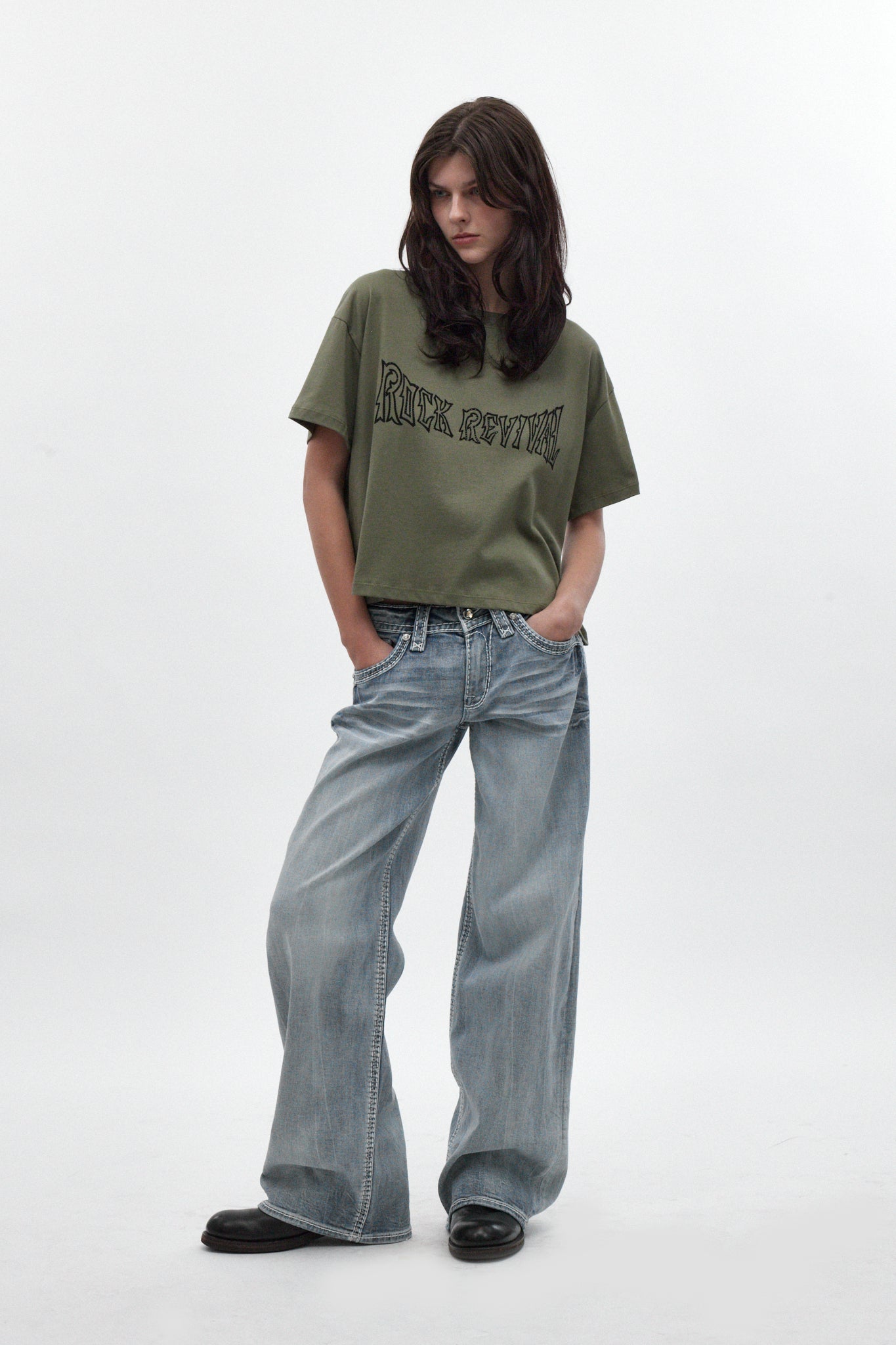 Winged Graphic Boxy Tee in Olive - Rock Revival®