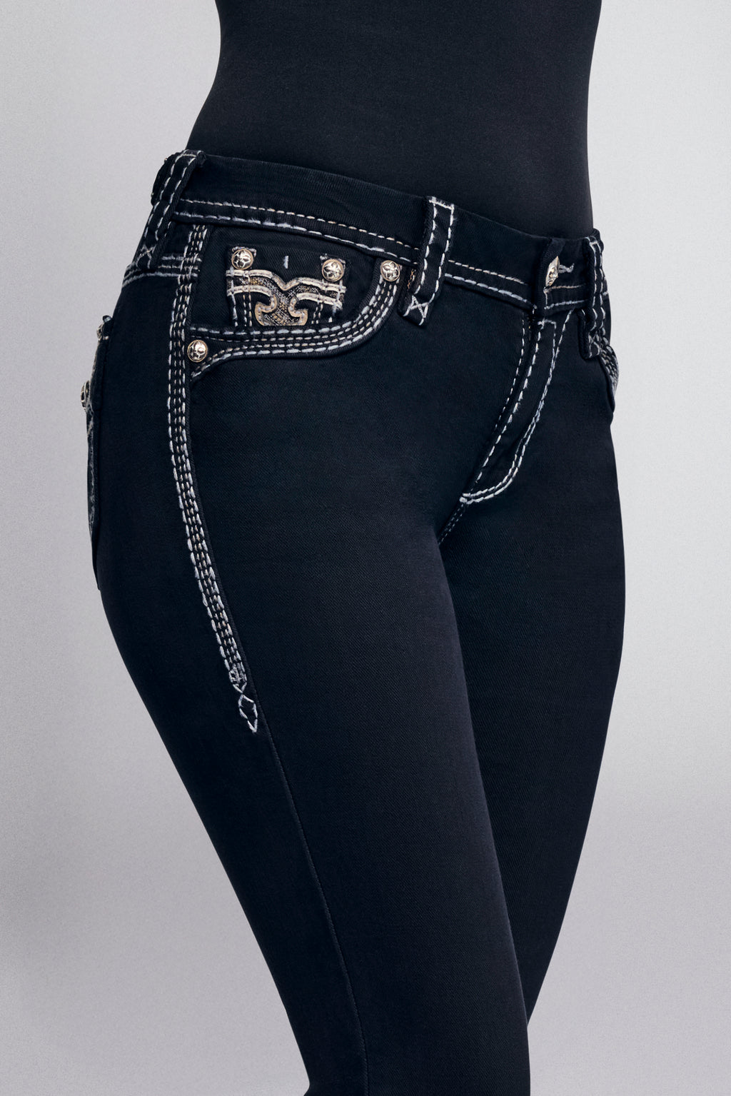 FRONT POCKET VIEW