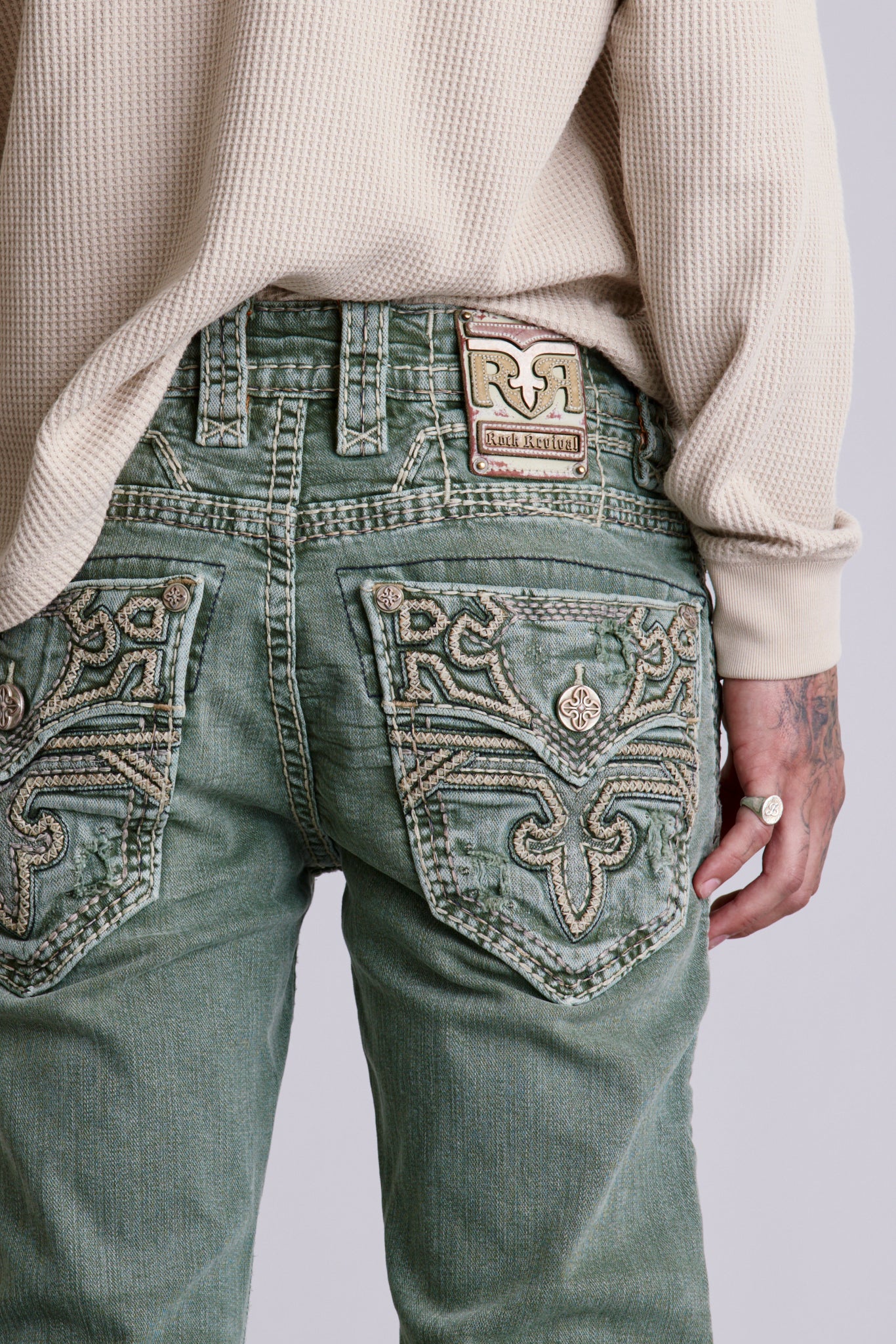 Kinsly Alt Straight Jeans - Rock Revival®