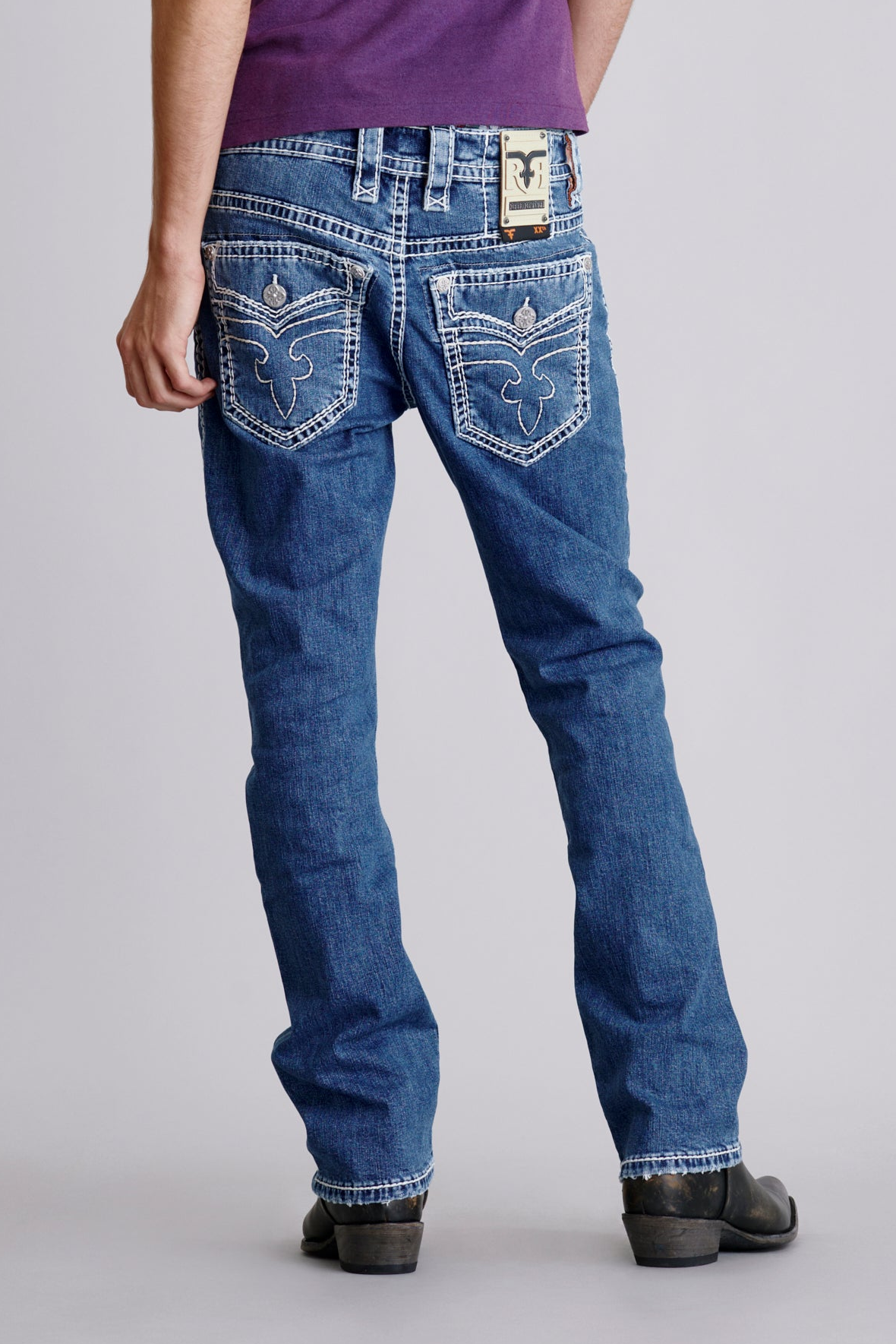 Titan Relaxed Straight in Medium/White