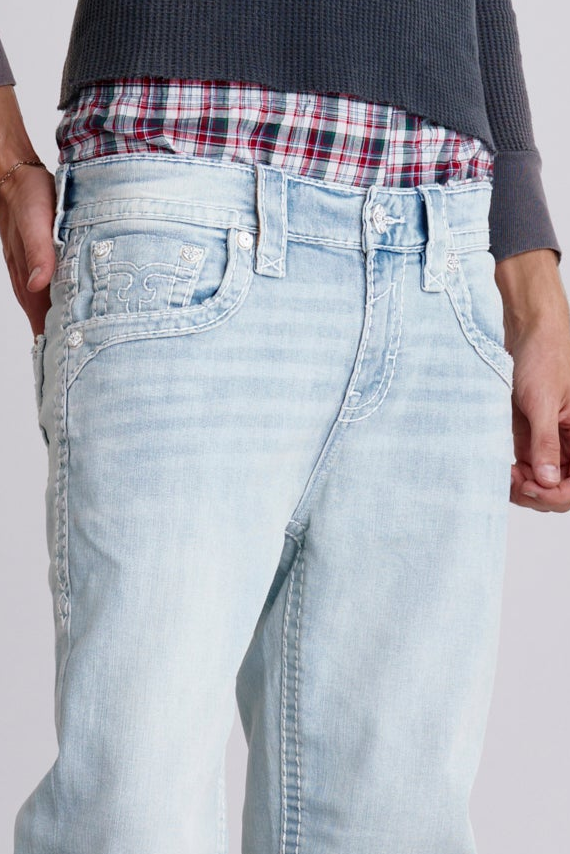 Titan Relaxed Straight in Light Wash