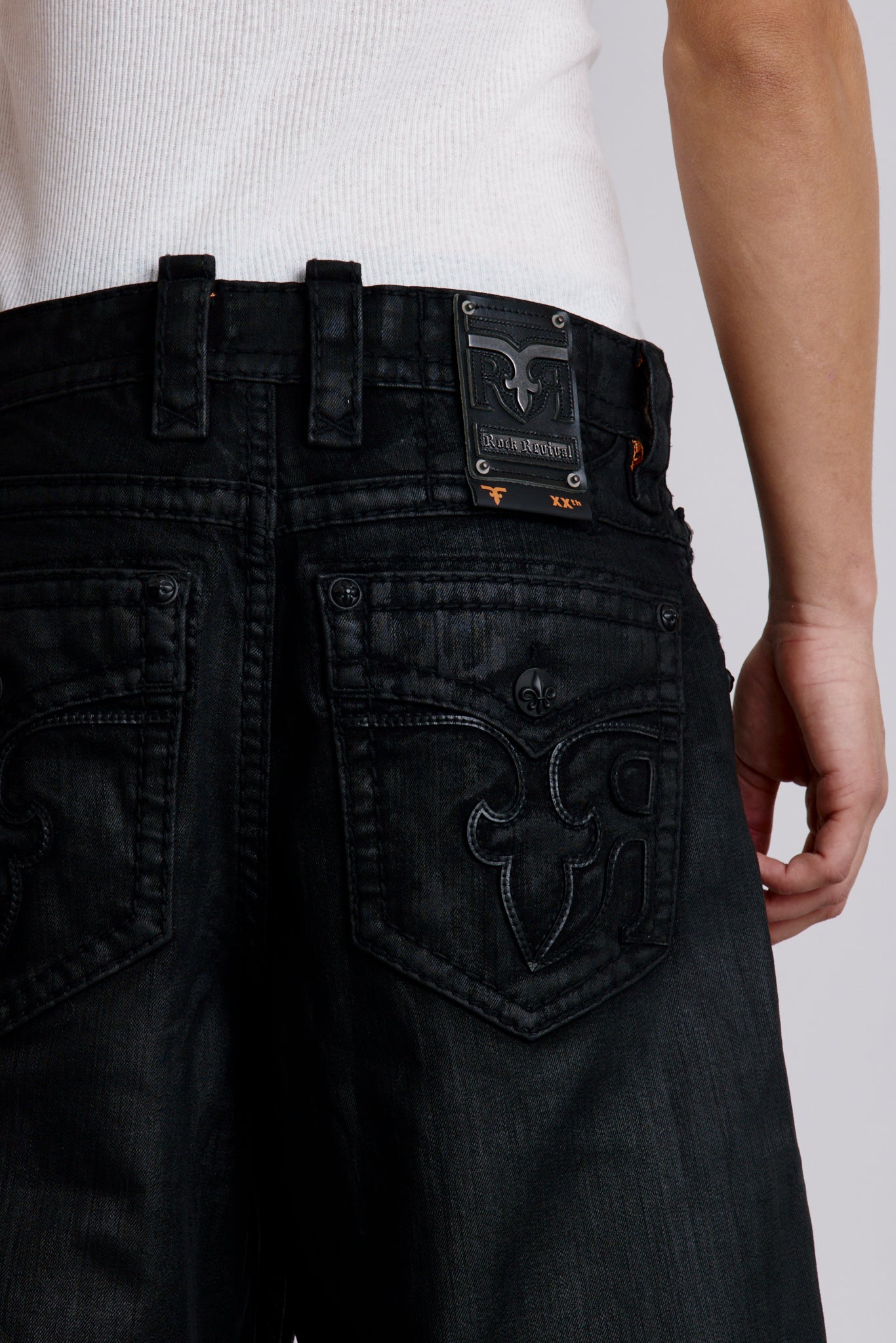 Newton Baggy 3 Jeans in Black Coating – Rock Revival®