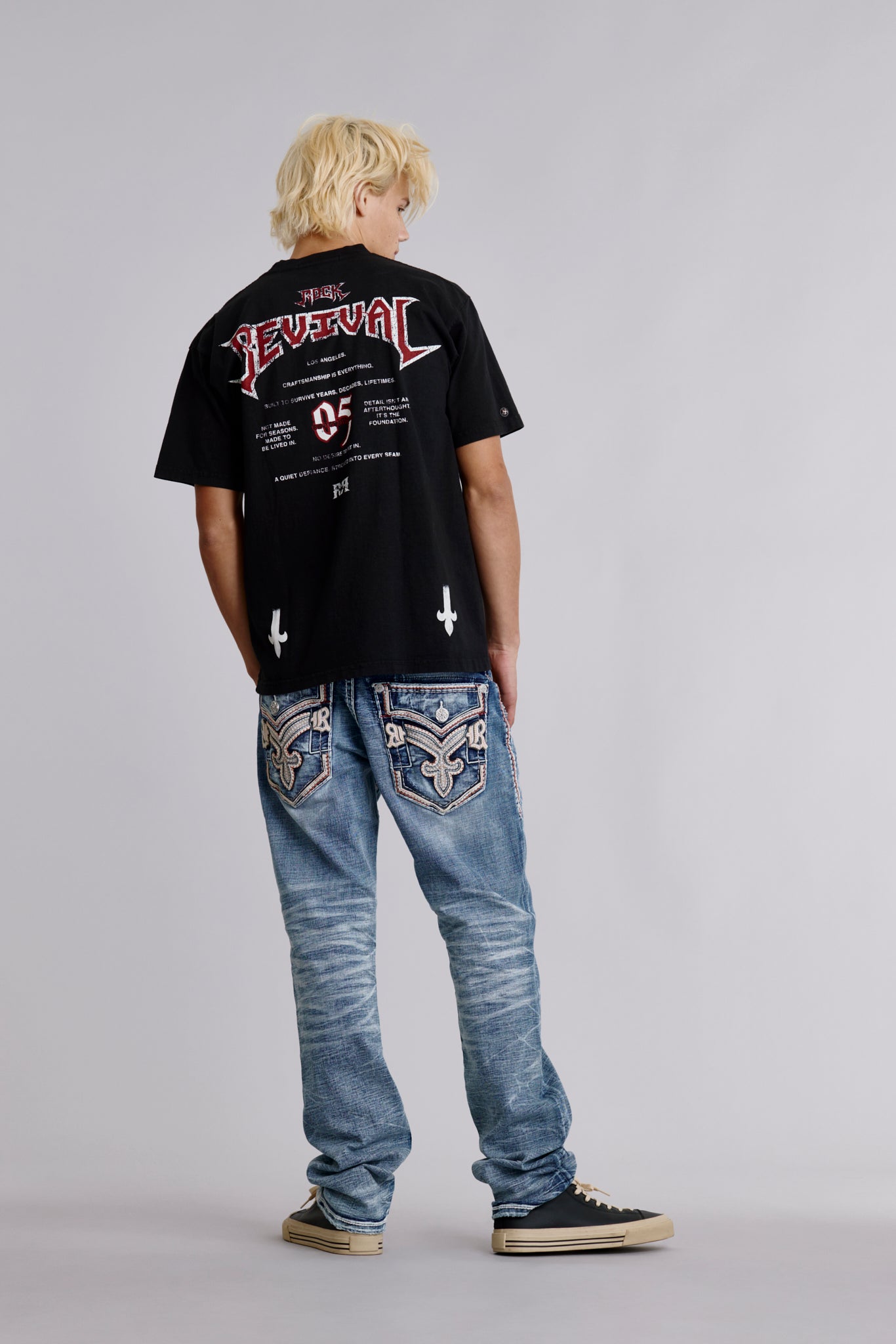 Manifest Tee in Black - Rock Revival®